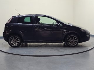 /photos/13207/81571911-b735-392b-1936-06604d440cbb_i320x240.jpg